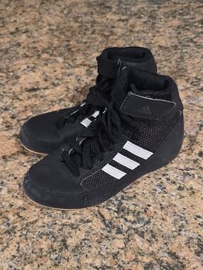 adidas Kids Black and White High-Top  Wrestling Shoes Size 12Y